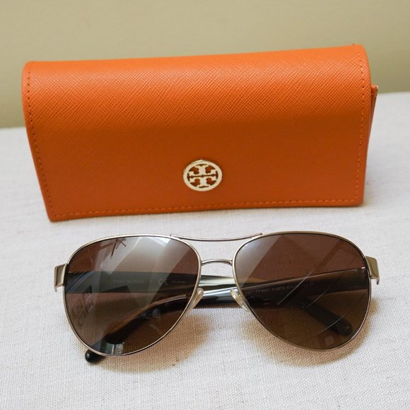 Tory Burch Accessories - Mint Condition TB Polarized Aviator Sunglasses